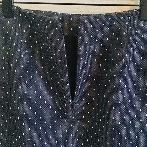 NWOT - Loft textured mini skirt - Picture 3 of 8